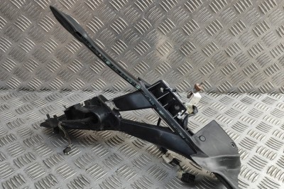 Cadru oglinda ușă dreapta față ASTON MARTIN VANTAGE Coupe 2006 OEM: 6G33-17682-AH 31219811 foto