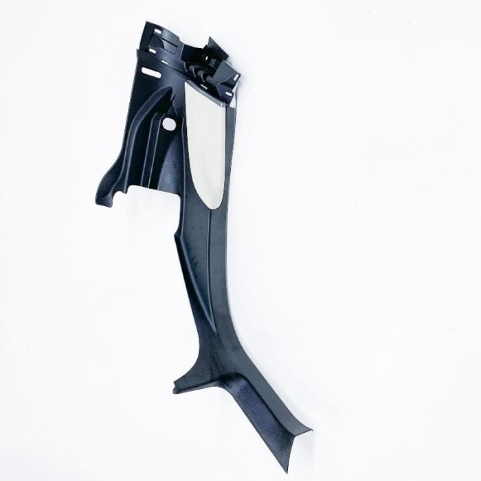 Ornament st&acirc;lp spate st&acirc;nga TESLA MODEL S 2018 10645830