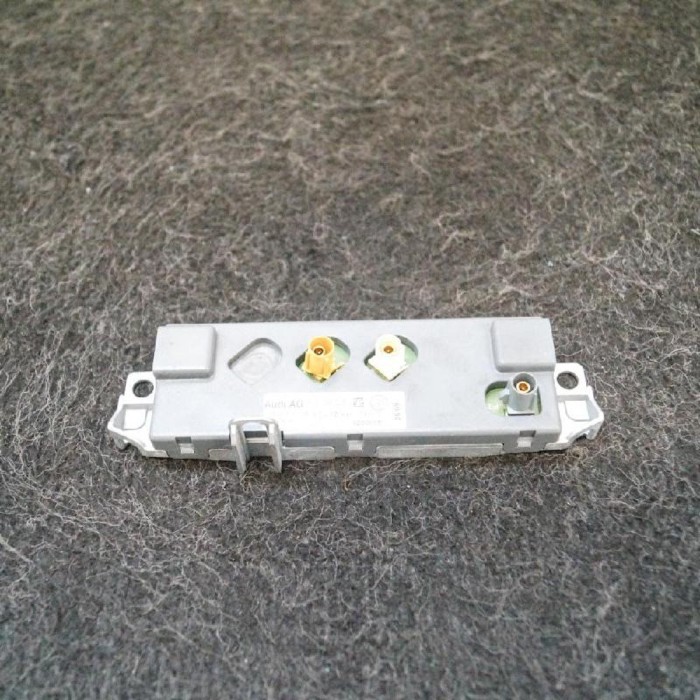 Amplificator de antena AUDI A4 8K2, B8 2010 OEM: 8K5035225J 3207524