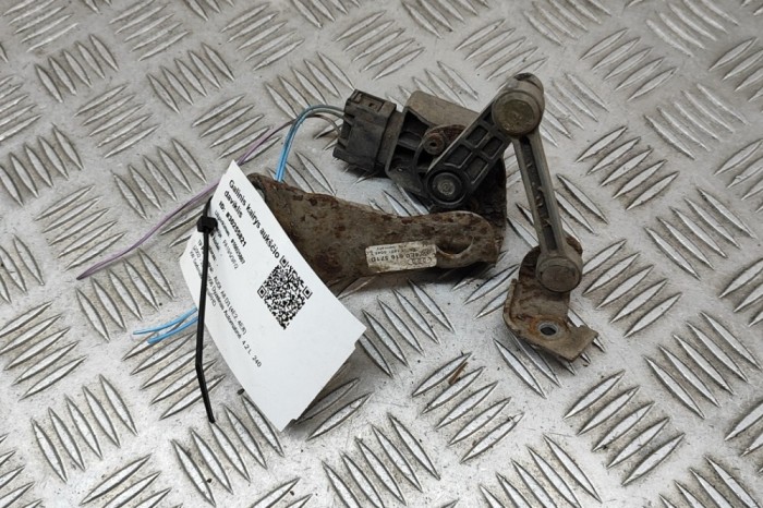 AUDI A8 D3 4E2, 4E8 2006 OEM: 4E0616571D,4E0907503C SKU: 30255821