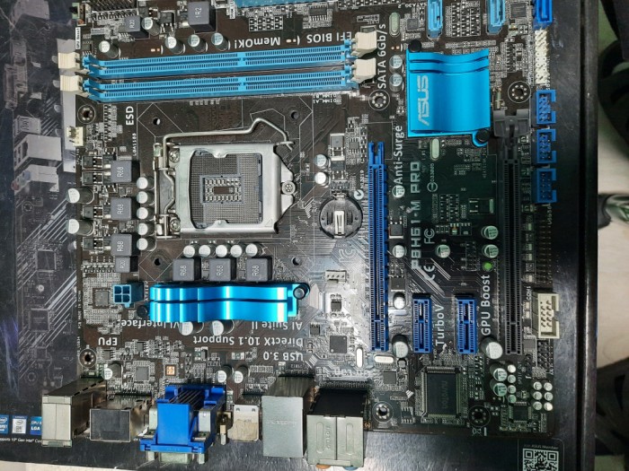 Placa de baza Asus P8H61-M PRO socket 1155 defecta