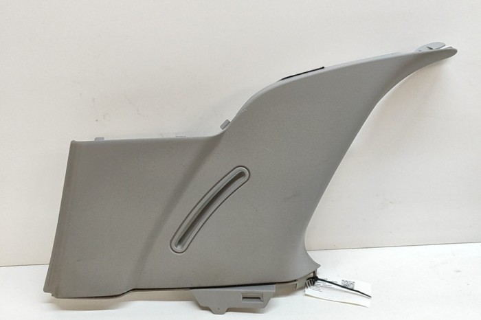 Ornament st&acirc;lp spate st&acirc;nga MERCEDES-BENZ GL X166 2015 OEM: A1666902125 28247253