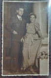 Fotografie tip carte postala - Cuplu tanar