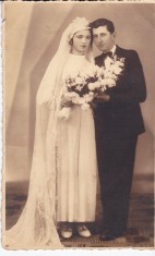 AMS @ - FOTOGRAFIE SALO BRULL CERNAUTI, TINERI CASATORITI, PERIOADA INTERBELICA, 1939