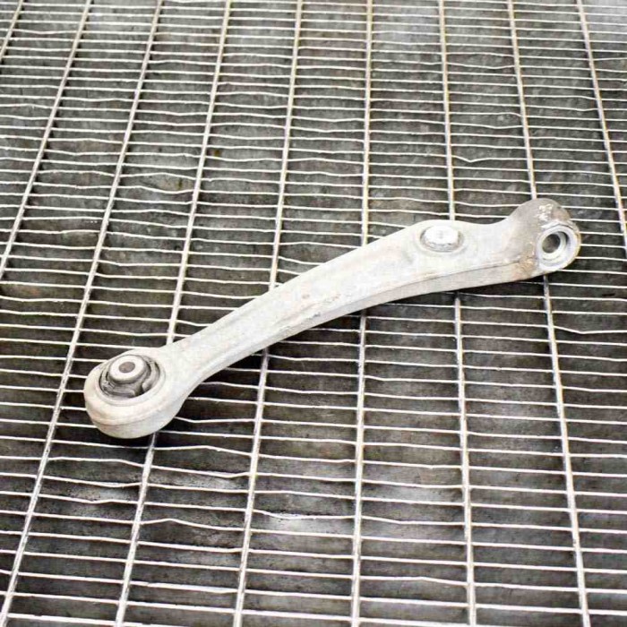 Braț inferior dreapta față AUDI A6 4G2, C7, 4GC 2013 OEM: 8K0407156C