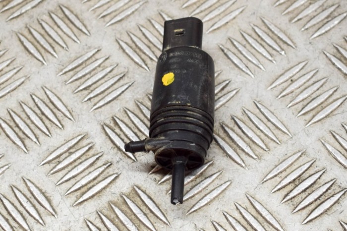 Motor rezervor lichid de parbriz LAND ROVER RANGE ROVER III L322 2004 OEM: 8377612 14941770