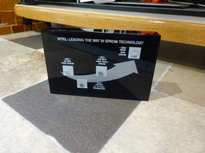 Decoratiune in rasina /Intel:Leading the way in Eprom Technology foto