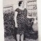 bnk foto - Ploiesti - femeie in parcul Nichita Stanescu - anii `70