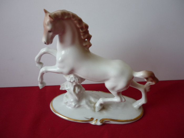 BIBELOU DE PORTELAN "CAL"