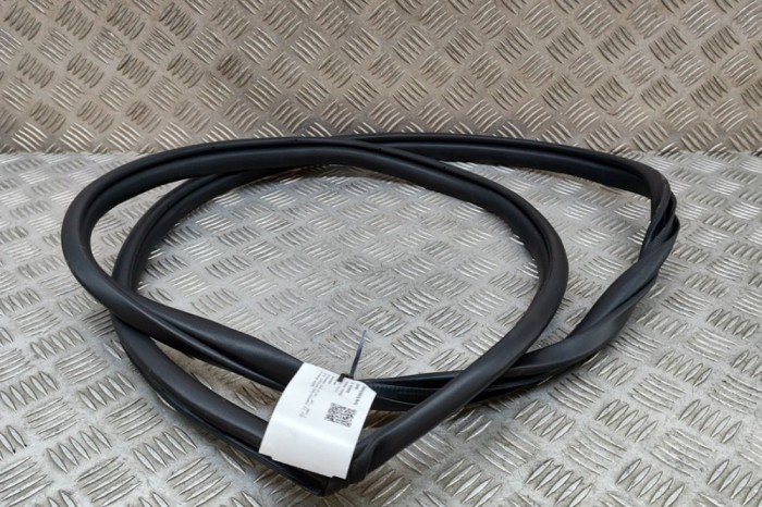Garnitura ușă st&acirc;nga spate LEXUS UX _AA1_, _AH1_, _MA1_ 2019 OEM: 62332-76020 | 23168582