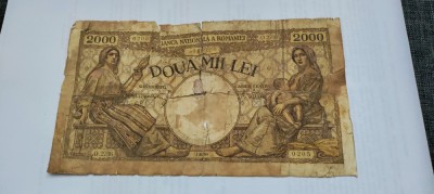 2000 lei 1944 uzată foto