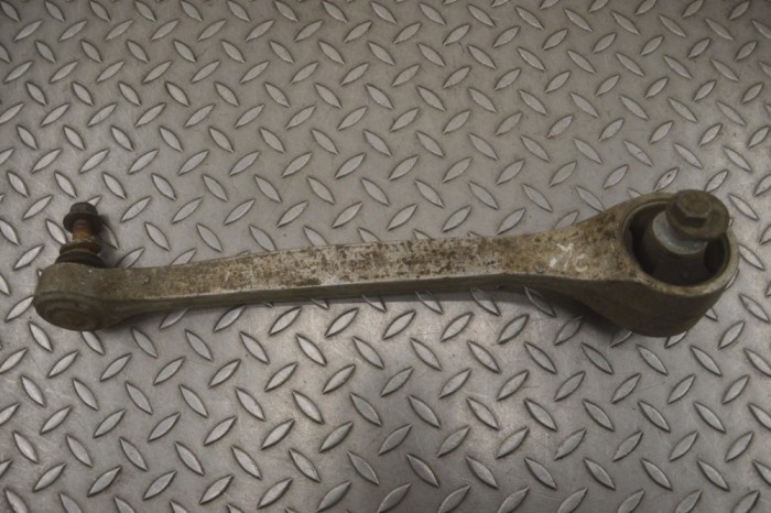 Braț curbat st&acirc;nga față TESLA MODEL S 2015 OEM: 1041570-00-A 22906119