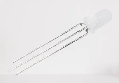 LED 5mm 1.6-3.6V bicolor rosu/verde 3 terminale LUCKYLIGHT LL-509VPGM2E-A-3C-G52B foto