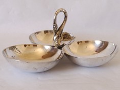 Centru de masa triptic elegant cu figurină lebădă foto