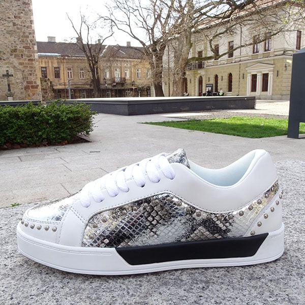 Sneakers din piele naturala alb cu imprimeu Ruxandra M3