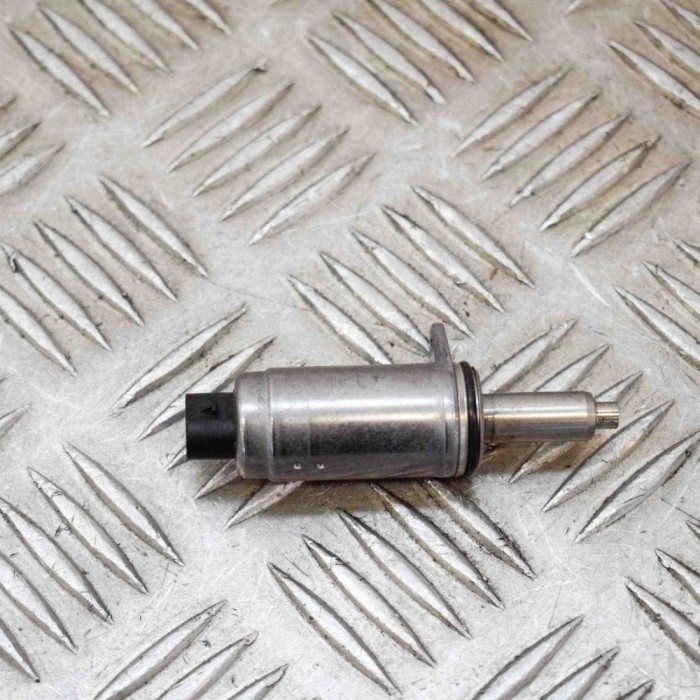 Supapa solenoid AUDI A3 8V1, 8VK 2016 OEM: 06E103697M 3976196