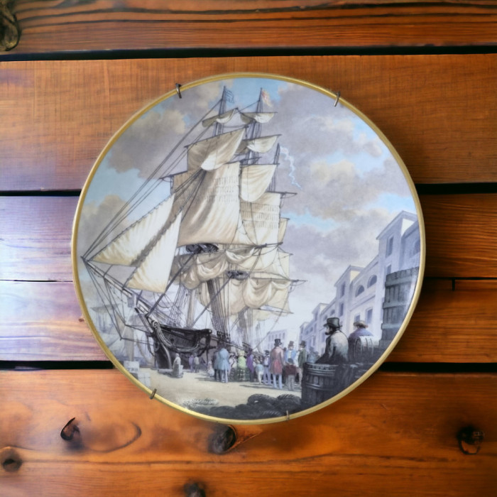 Farfurie decorativa de colectie &ldquo;The Great Clipper Ships Plate Collection&rdquo; cu agatatoare, Franklin Porcelain &ndash; Anglia