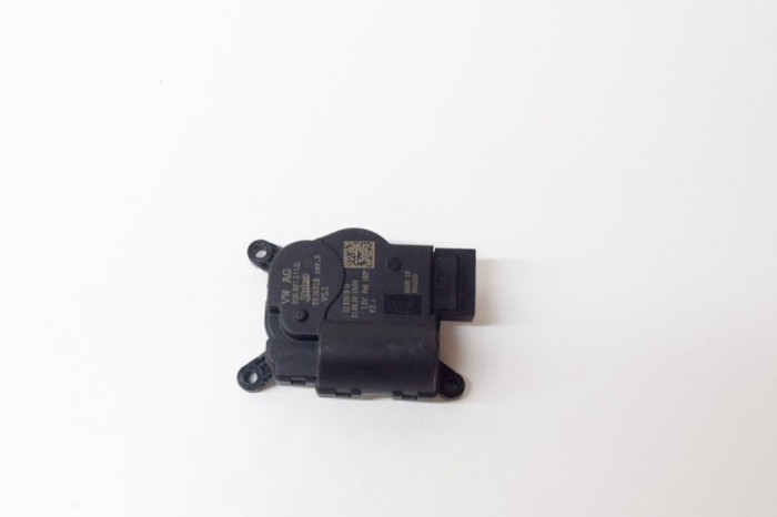VW ID.3 E11 2020 OEM: T83691B,2Q0907511G SKU: 14357763