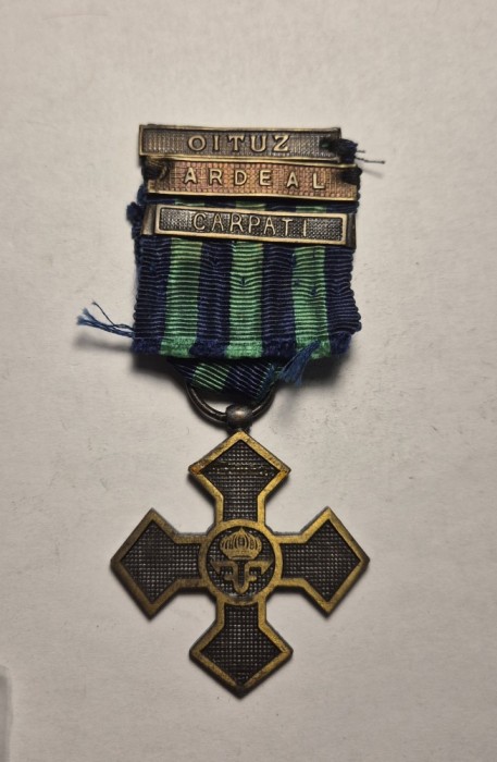 Crucea Comemorativa 1916 1918 cu Baretele Oituz , Ardeal si Carpati