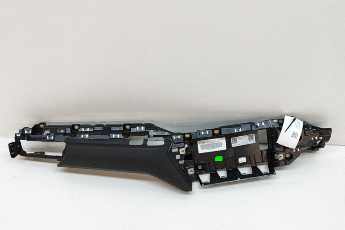 nerasta AUDI E-TRON GEN 2020 OEM: 4KR857736 25312117
