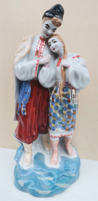 Statueta portelan 27 cm, Indragostitii Port Popular Ucrainean, Rusia Polonne ZHK foto