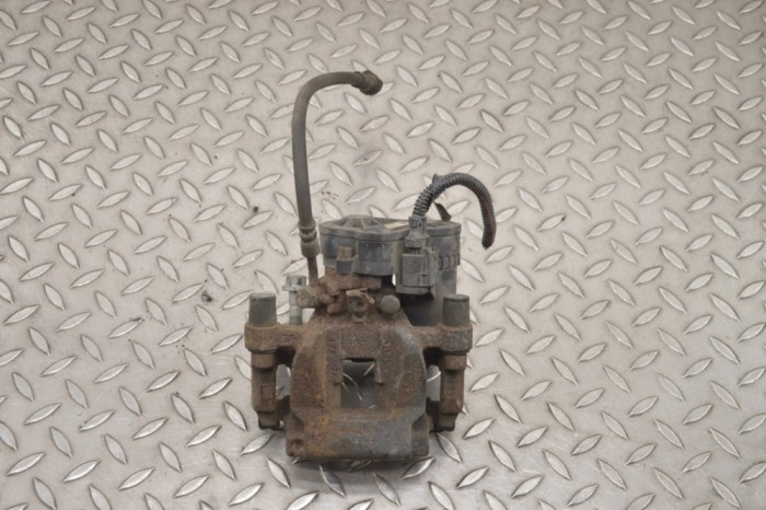Etrier de fr&acirc;nă dreapta spate LAND ROVER RANGE ROVER VELAR L560 2017 OEM: GX73-2K327-BE 18315754