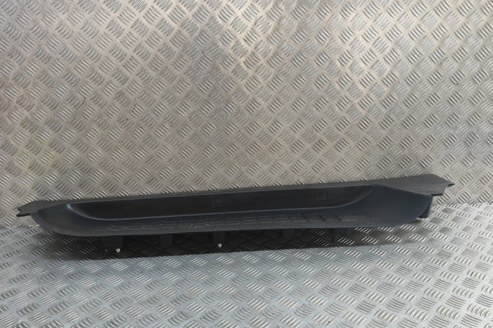 Ornament prag interior st&acirc;nga spate CITRO&Euml;N JUMPY III Van 2024 OEM: 9808681977,9819870377 | 31882170