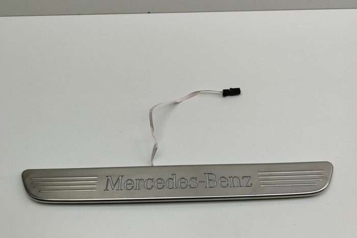 Ornament prag st&acirc;nga spate MERCEDES-BENZ C W205 2017 OEM: A2056806903 | 30395168