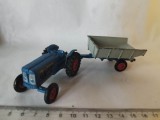 Bnk jc Matchbox Kingsize K11 Fordson Tractor and Whitlock Tipping Trailer