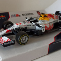 Macheta Red Bull RB16B Honda Verstappen Campion Formula 1 2021 -Bburago 1/43 F1