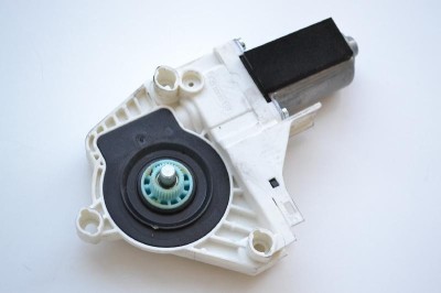 Motor macara geam ușă st&amp;acirc;nga față AUDI A4 8K2, B8 2010 | 1579297 foto
