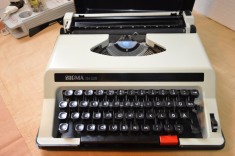 Masina de scris SIGMA SM 1100