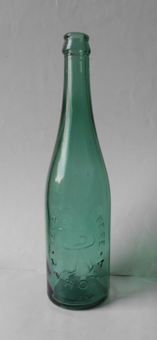 Sticla FABRICA DE BERE RAHOVA, 1957, inscriptie in relief
