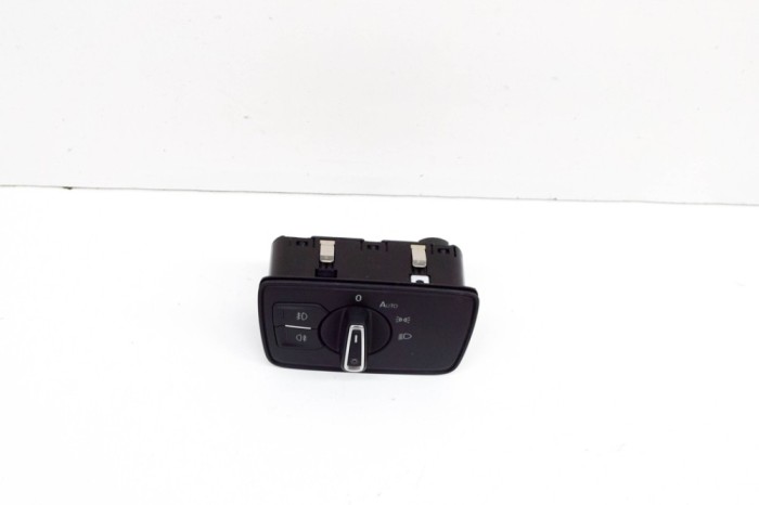 Modul de control comutator faruri VW PASSAT B8 3G2 2015 OEM: 3G0941633H 20414229
