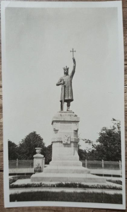Statuia lui Stefan cel Mare din Chisinau, perioada interbelica// fotografie