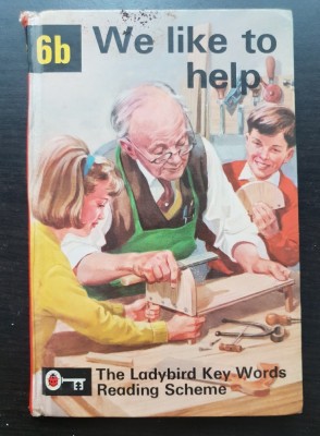 We like to help. 6b. The Ladybird Key Words Reading Scheme - W. Murray (illustrations by Martin Aitchison) foto