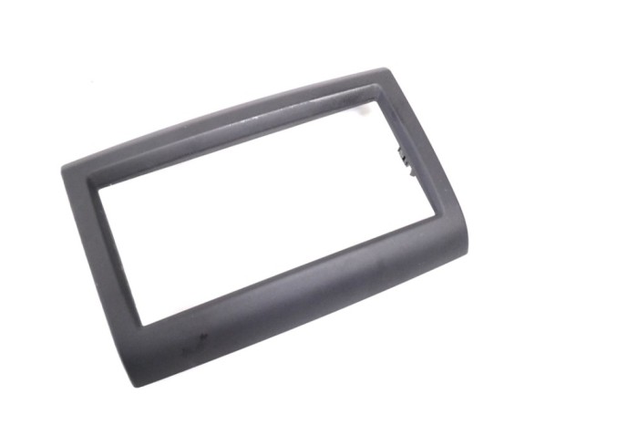 Ornament capac ecran navigație VW ROUTAN 2013 OEM: 75813D1696753 13318571