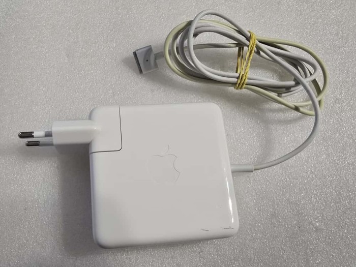 Incarcator original laptop Apple 20V 4.25A 85W Magsafe 2 A1424 - poze reale