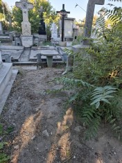 Loc de veci cimitirul Eternitatea