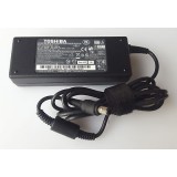 71. Incarcator laptop TOSHIBA PA-1750-08 15V 5.0A