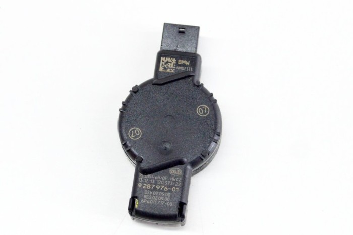 Senzor de ploaie BMW 4 Coupe F32, F82 2014 OEM: 9287976,6PW011717 17598360