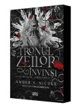 Cumpara ieftin Tronul zeilor &icirc;nvinși (al doilea volum al seriei &bdquo;Zei și monștri&rdquo;) ediţie specială