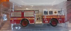 Macheta Camion pompieri F.D. New York - Salvat scara 1:43 foto