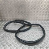 Garnitura ușă dreapta spate SKODA OCTAVIA IV Combi NX5 2024 OEM: 5E7867367B