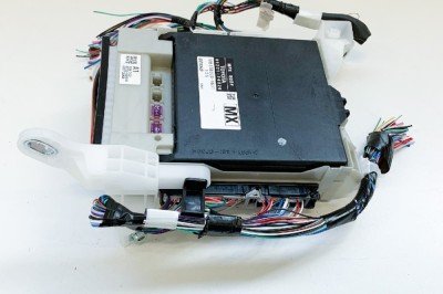 Panou de siguranțe TOYOTA C-HR _X1_ 2019 OEM: 82672-F4010,82730-F4010-B,89221-F4020 10871056 foto
