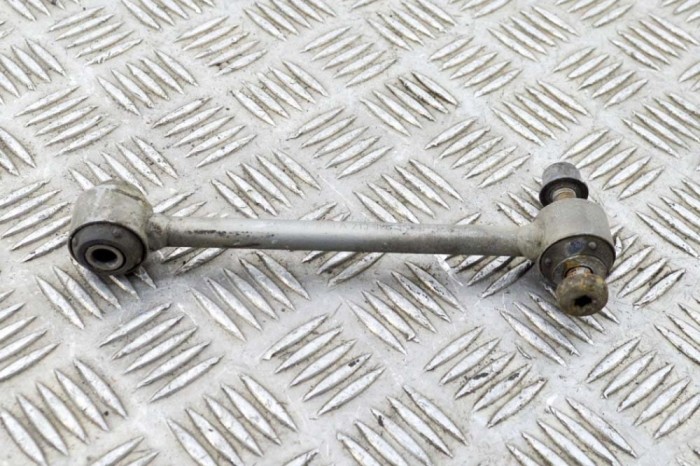 Bieleta stabilizatoare dreapta spate MERCEDES-BENZ C Coupe C205 2018 OEM: A2133265800 17680996