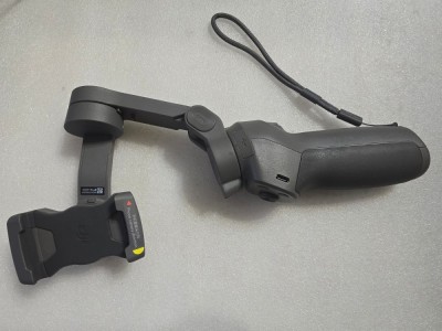 Sistem de Stabilizare pentru Smartphone DJI Osmo Mobile 3 Bluetooth 3 AXE foto