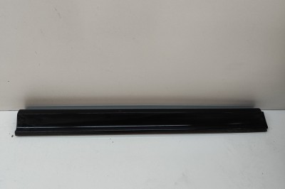 Bandou inferior ușă st&amp;acirc;nga față MAZDA CX-5 KF 2022 OEM: KPG1-51RB1 | 30277436 foto