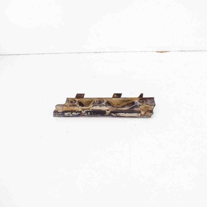 Suport bara de protecție dreapta față VW PASSAT Variant B6 3C5 2008 OEM: 3C0807184 3415734