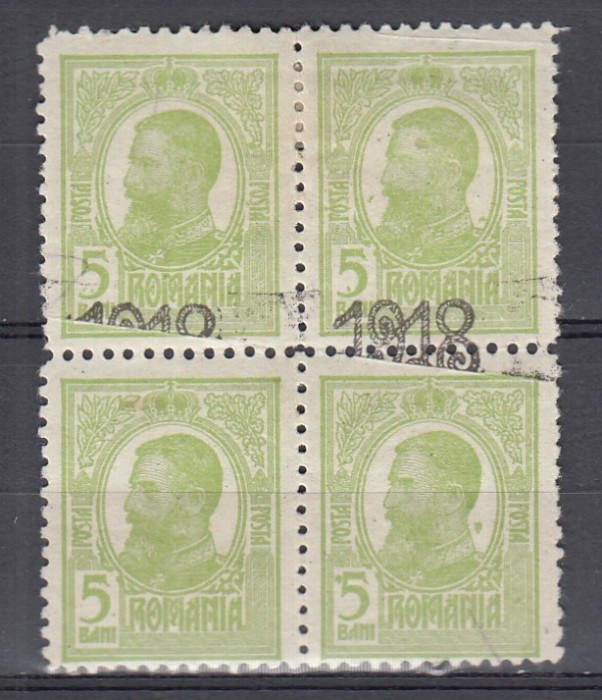 ROMANIA1918 LP 70 II REGELE CAROL TIPOGRAFIATE SUPRATIPAR 1918 DIAGONAL INCOMPLET BLOC DE 4 TIMBRE 3 CU SUPRATIPAR UN TIMBRU FARA STARE MNH/SARNIERA